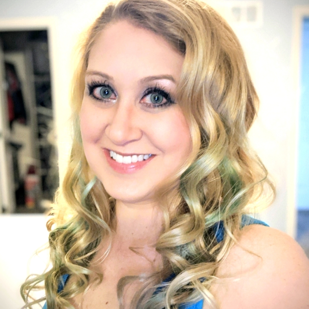 Meet your Posher, Laura
